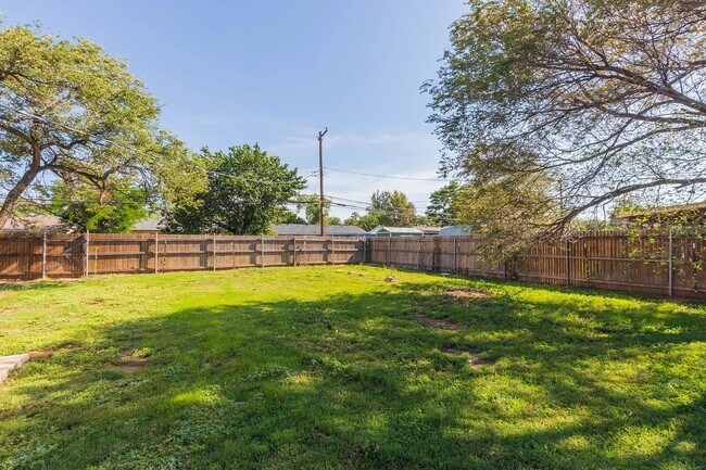 Building Photo - 3617 SE 31st Ave