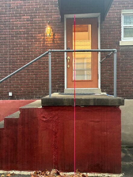 Building Photo - 554 Eastern Pky