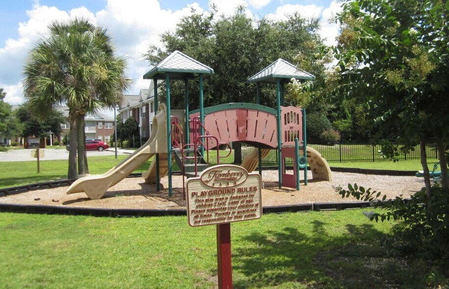 Community Playground - 2041 Silvercrest Drive