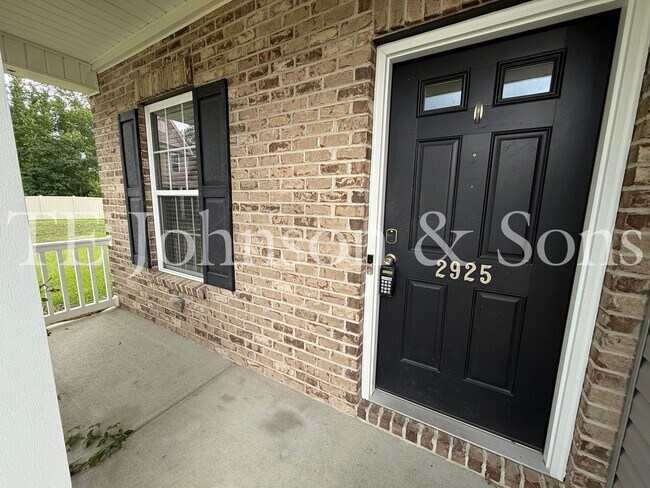 Building Photo - 2925 Grassy Knoll Cir