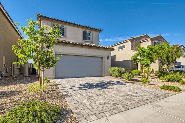 Building Photo - Gorgeous 2019 Build Home with Beautifully Landscaped Backyard! (COMING SOON)