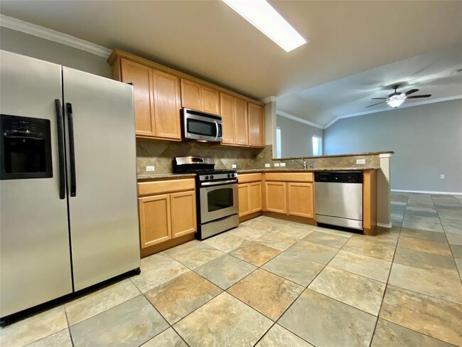 Building Photo - 5524 Kleberg Trail