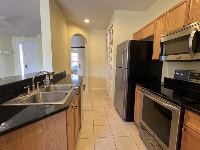 Building Photo - 300 Via Castilla