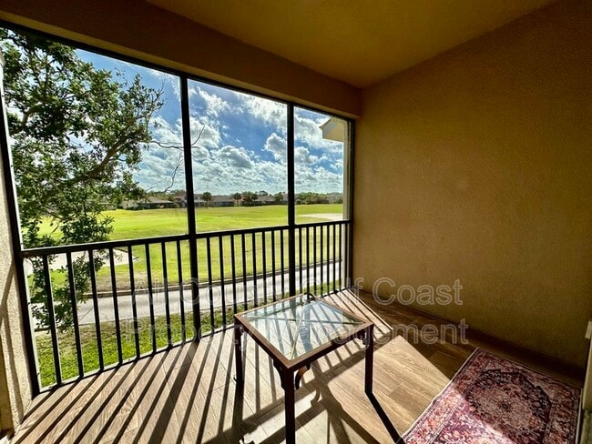 Building Photo - 803 Fairwaycove Ln