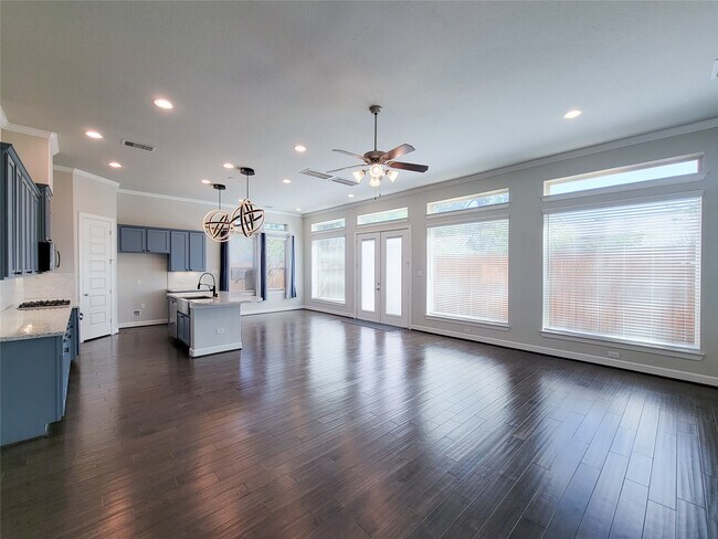 Building Photo - 935 W Lacey Garden Loop