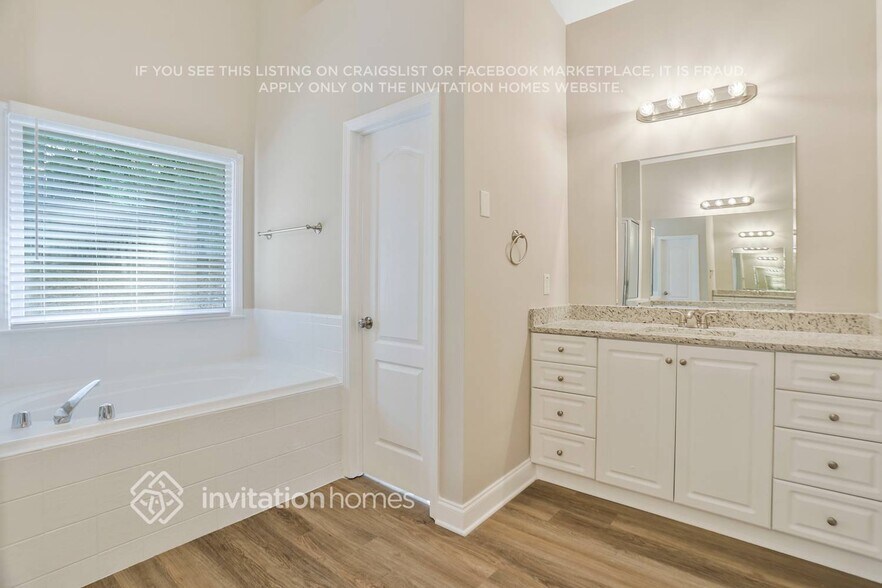 Building Photo - 3209 Summer Stream Ln