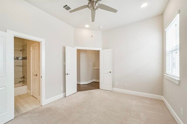 Building Photo - 2120 Cohn St
