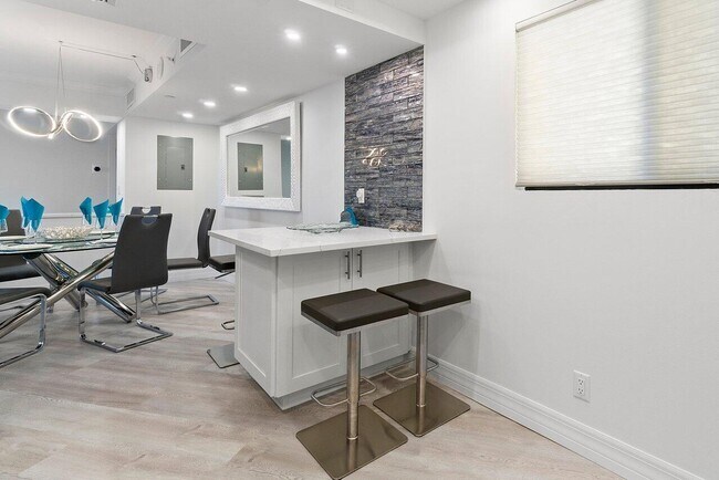 Building Photo - 200 Ocean Trail Way