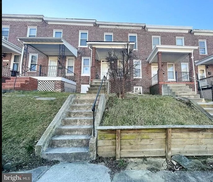 Primary Photo - 3225 Elmora Ave