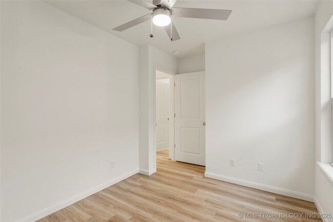 Building Photo - 105 N Atlanta St