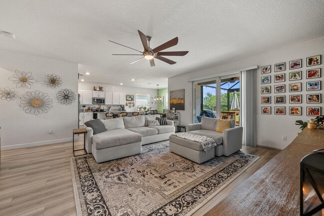 Building Photo - 7294 NW Farnsworth Cir
