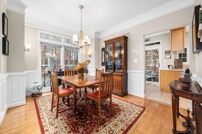 Building Photo - 4620 Knight Pl