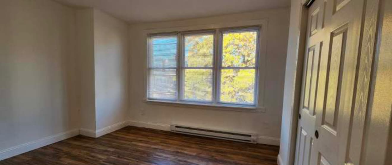 Building Photo - 2624 S Berbro St