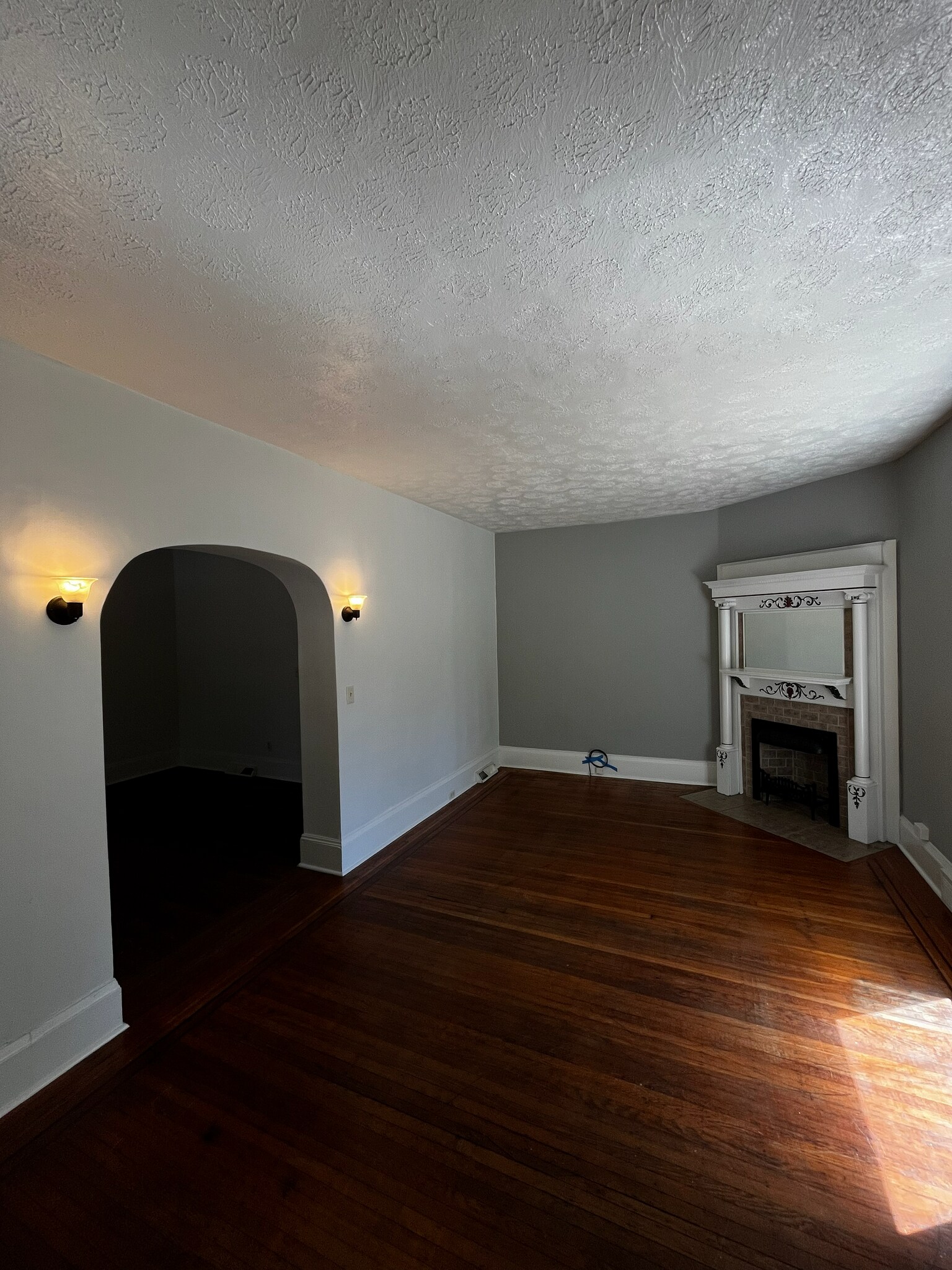 Living Room - 3231 Scranton Rd
