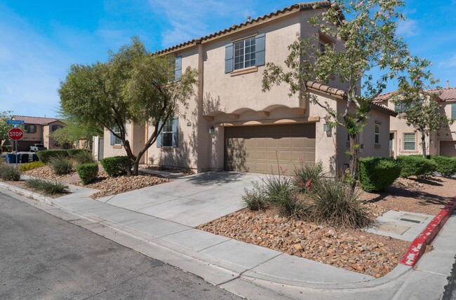 Building Photo - Gated Community  Home