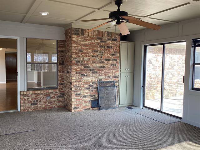 Building Photo - 2841 Southridge Dr