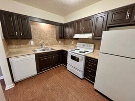 3.2 W/D Hookups - Countrybrook Apartments