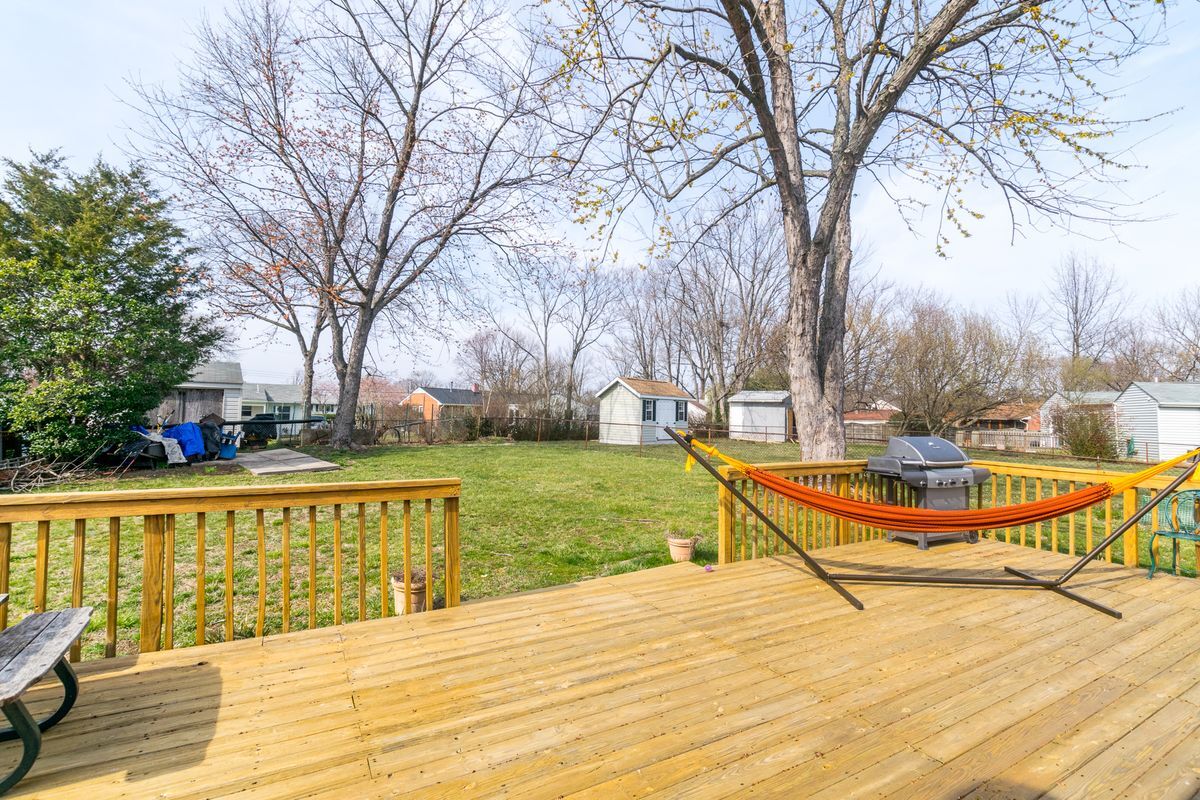 Building Photo - 4912 Upland Dr