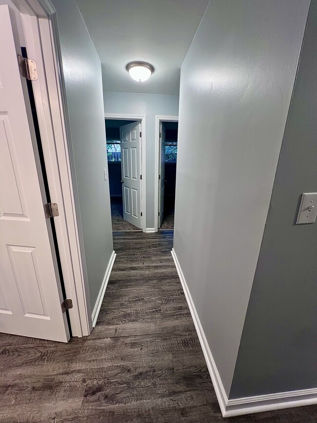 Building Photo - 153 Hanstein Pl