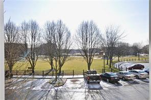 Building Photo - 12926 University Crescent