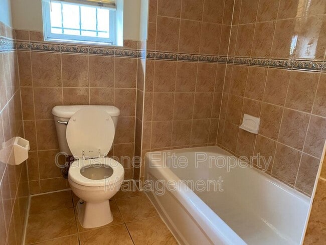 Building Photo - 141-143 Norfolk Street - 1 - 1 Standard North