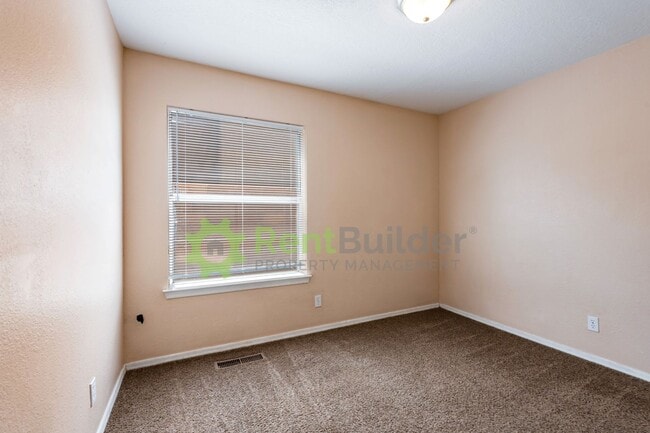 Building Photo - WOW CHECK OUT THIS AWESOME HOME IN RIVERVIEW ESTATES
