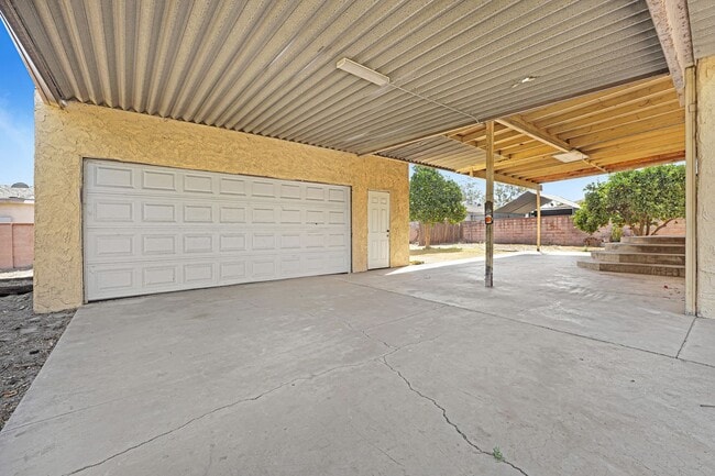 Building Photo - Beautiful SFR 3 BD| 2 Bath