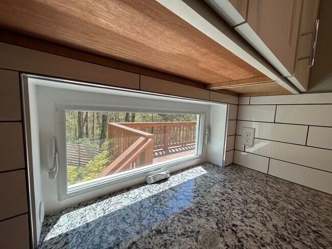 Building Photo - East AVL - JAG 2018 Green Built Custom Home