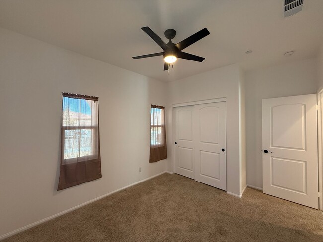 Building Photo - New Victorville 5 Bedroom + 3 Bathroom!