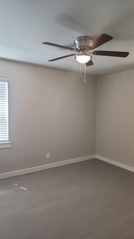 Building Photo - 2232 Riverview Dr