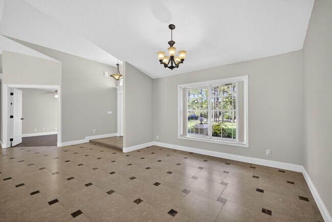 Building Photo - 11646 63rd Ln N