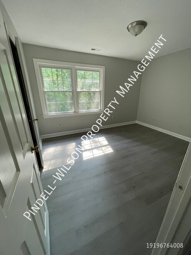 Building Photo - 6146 Loch Laural Ln