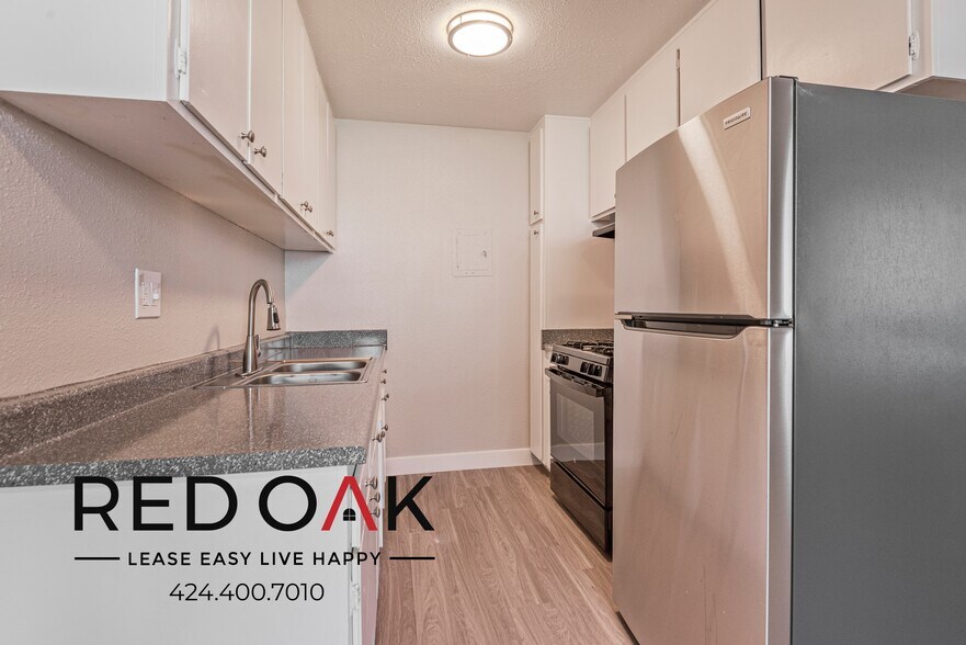 Building Photo - 13325 Heacock St