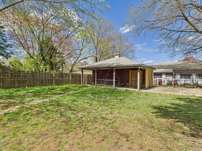 Building Photo - 2306 Kent St