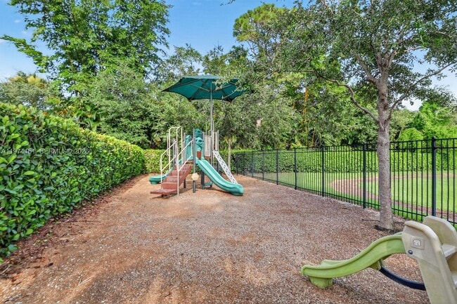 Building Photo - 2857 Bard St