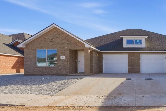 Building Photo - Available May 29 | $2,550 – Hampton Hills Living Near Stargate