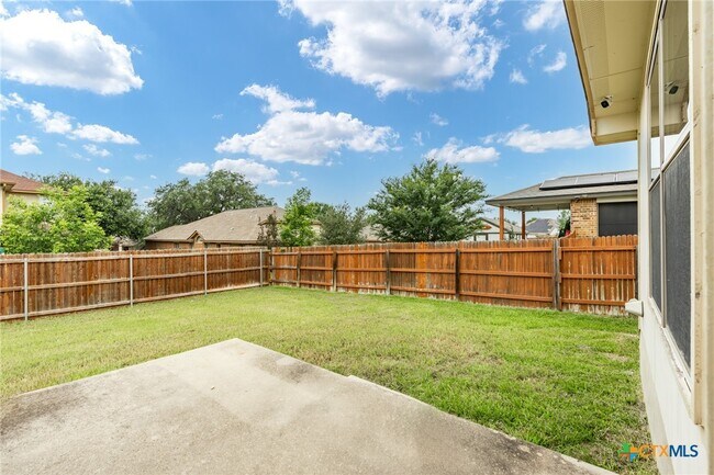 Building Photo - 6711 Bayberry Dr