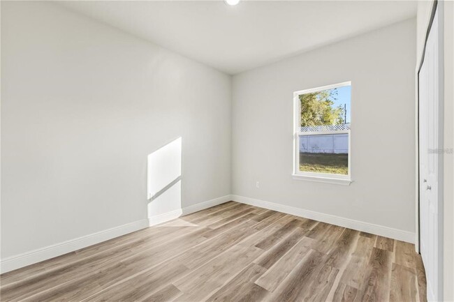 Building Photo - 265 Marion Oaks Manor