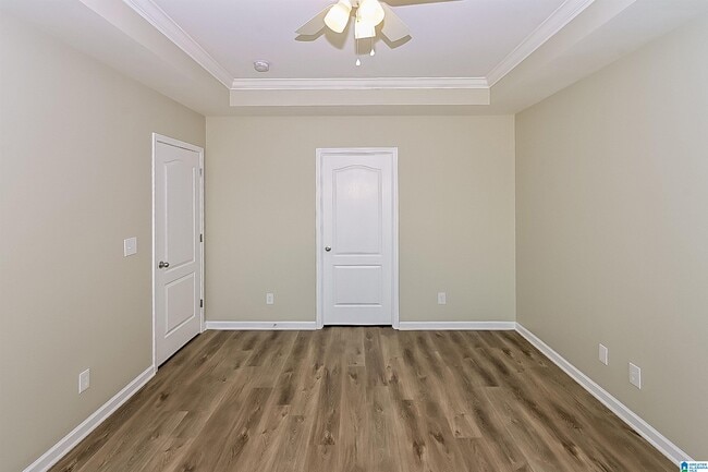 Building Photo - 2048 Fairbank Cir