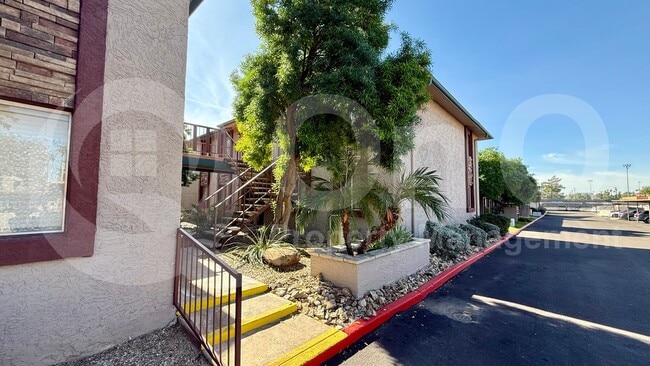 Building Photo - 4354 N 82nd St