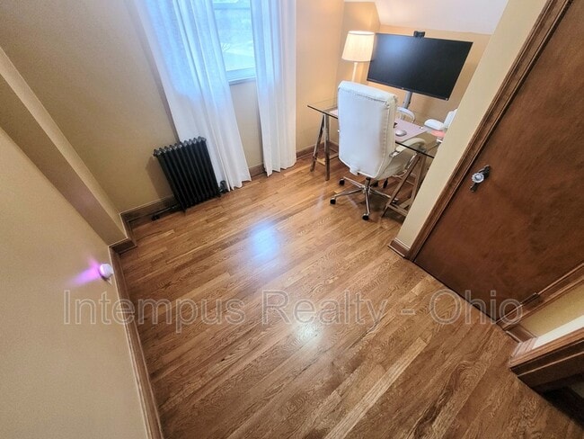 Building Photo - 3128 Ellis Pl