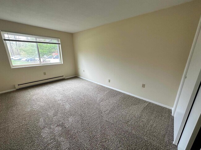 Building Photo - 99 Powers St