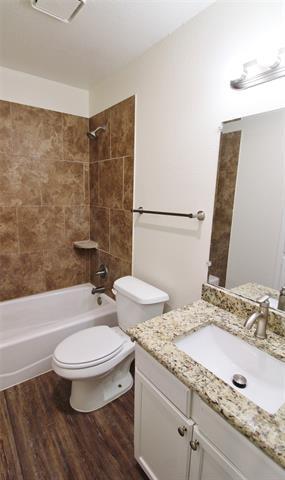 Building Photo - 1103 Hemlock Ct