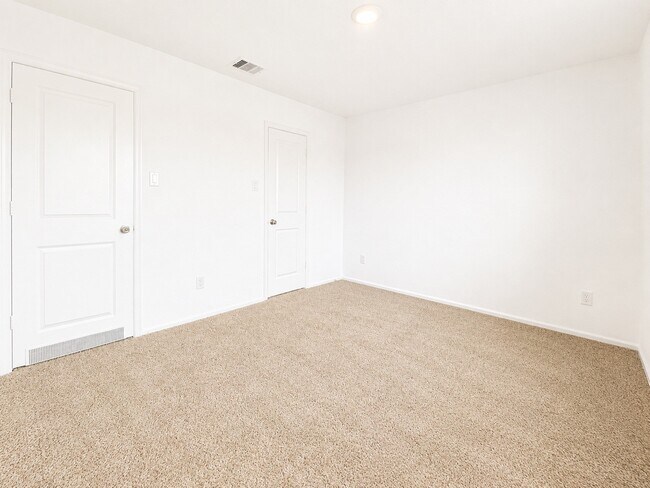 Building Photo - 4118 Saw Mill Peak Ln