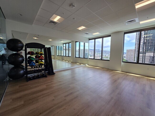 Building Photo - Studio at Park on Keeaumoku