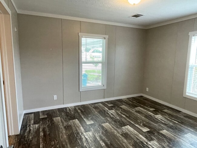 Building Photo - Nice 3 Bedroom 2 Bath Home Built in 2021 A...
