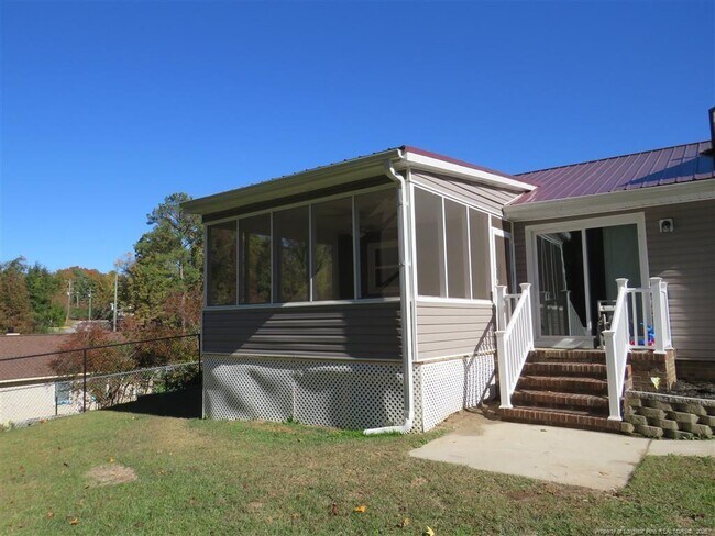 Building Photo - 760 Ashbrook Rd