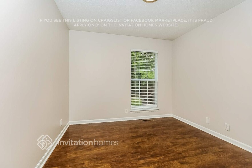 Building Photo - 497 Laramie Dr