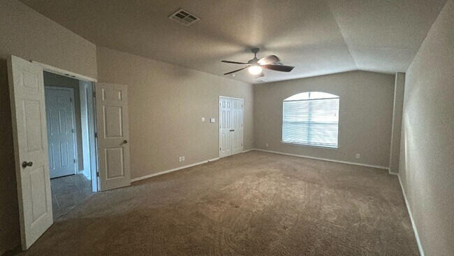 Building Photo - BEAUTIFUL 3 BD/2.5 BA IN SCHERTZ READY FOR...