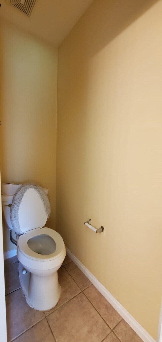 Building Photo - 7227 Colony Bend Ln